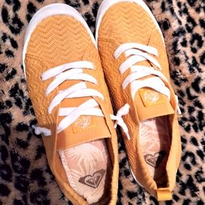 Roxy sneakers